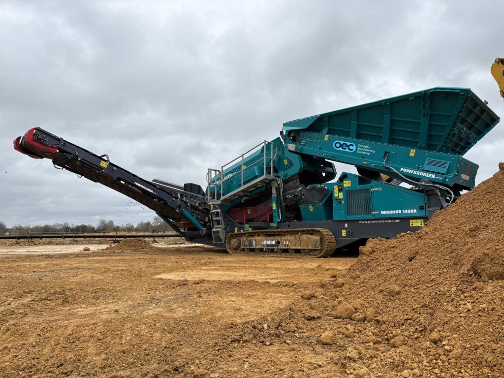 On-site screening to reuse materials at Cirencester